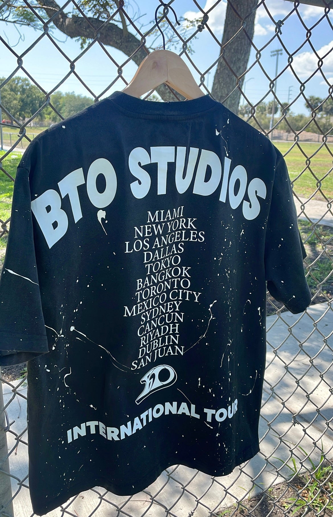 BTO “INTLT” T-shirt